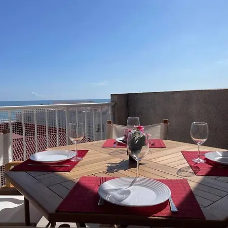 Superbe Penthouse En Bord De Daimús